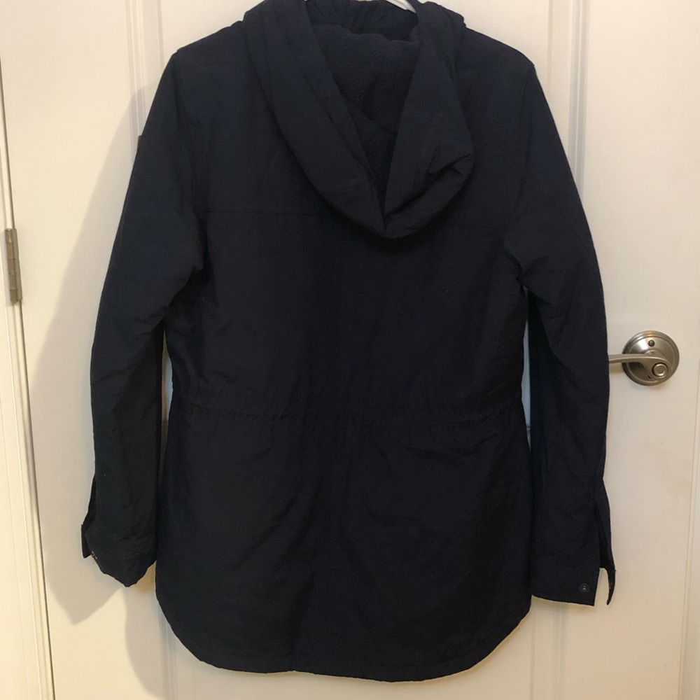 Columbia Women’s winter jacket, water repellent and breathable.